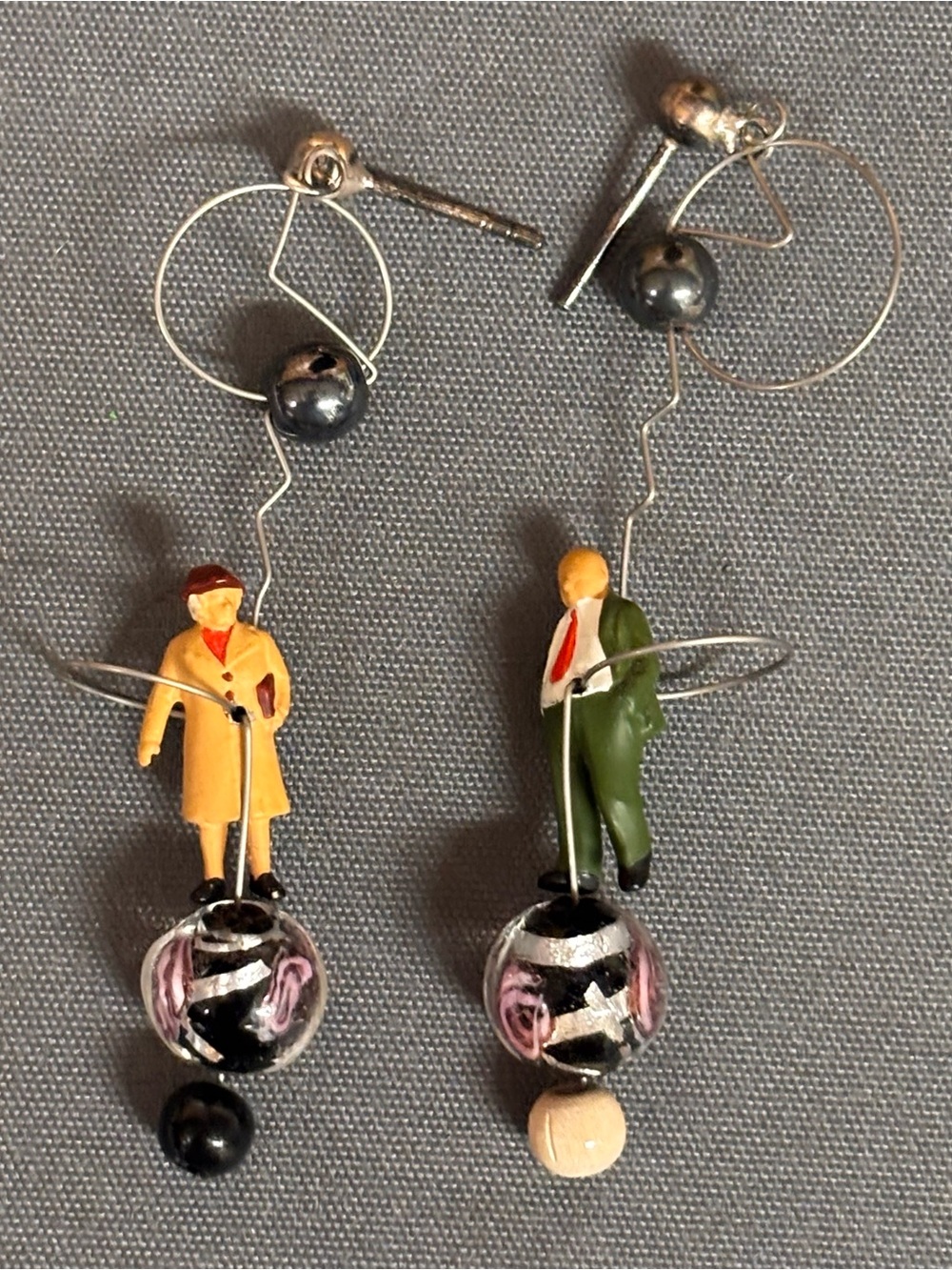 VTG Karen Rossi Silvestri Fanciful Flights Kinetic Jet Setter Couple Earrings